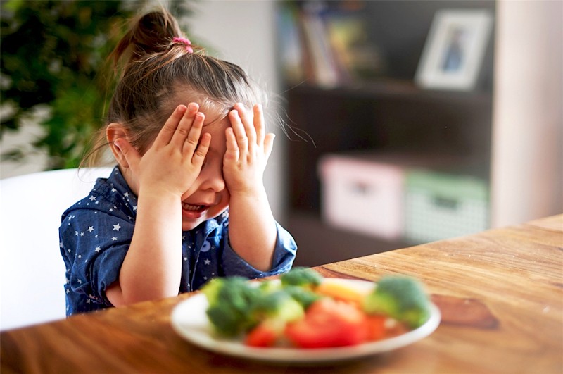 Ngộ độc thực phẩm khiến trẻ mệt mỏi và chán ăn