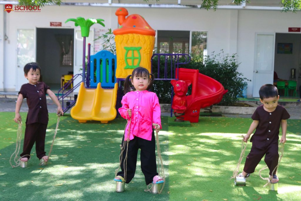 các trò chơi dân gian cho trẻ mầm non