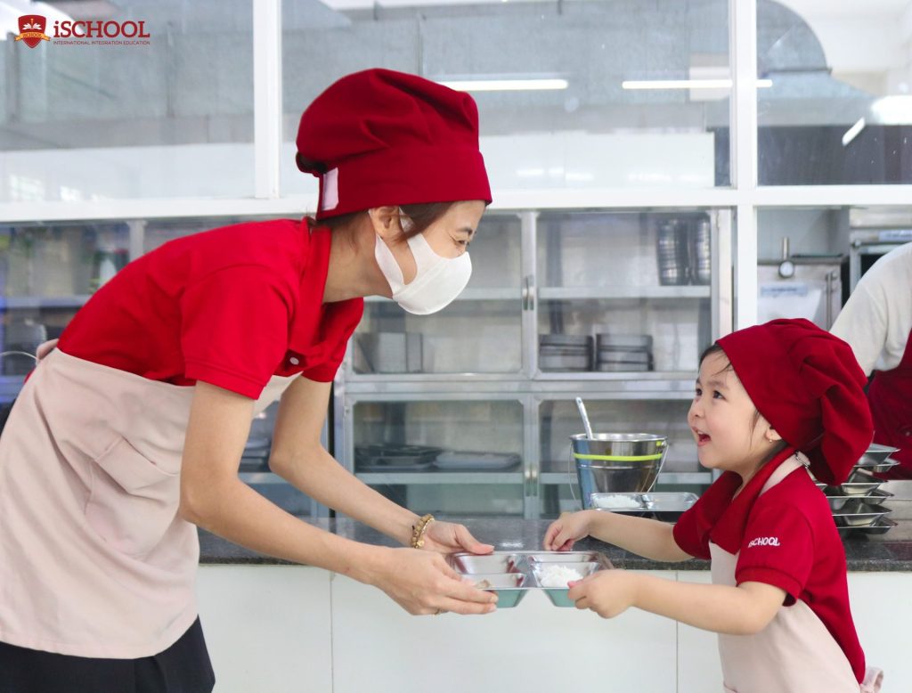 Rèn luyện cho trẻ kỹ năng tự lập