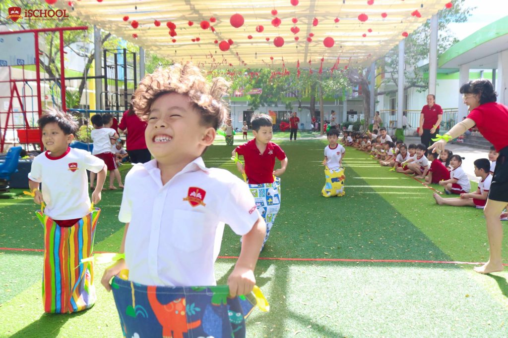 các trò chơi dân gian cho trẻ mầm non