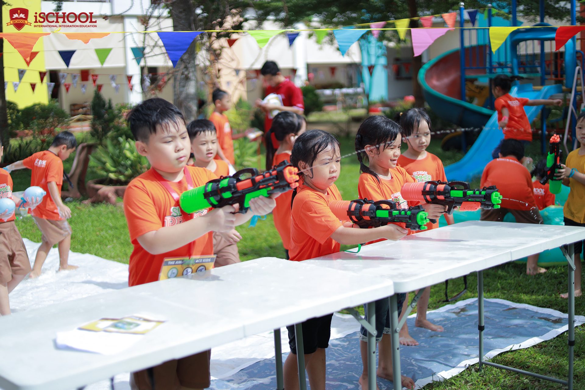 Lễ hội nước tại iSchool Trà Vinh