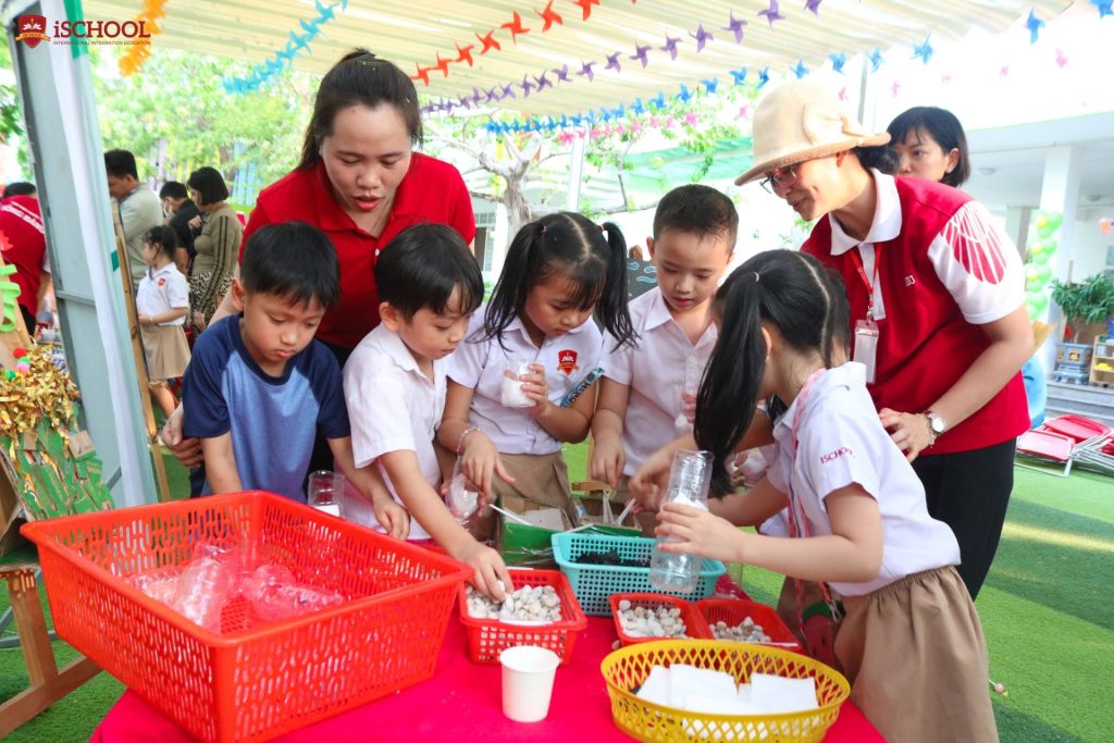 Hưởng ứng Giờ Trái Đất, iSers làm máy lọc nước