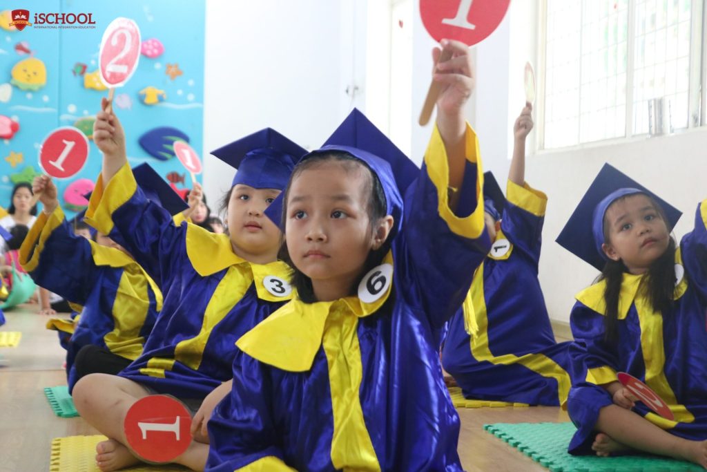 iSer tham gia cuộc thi Golden bell challenge