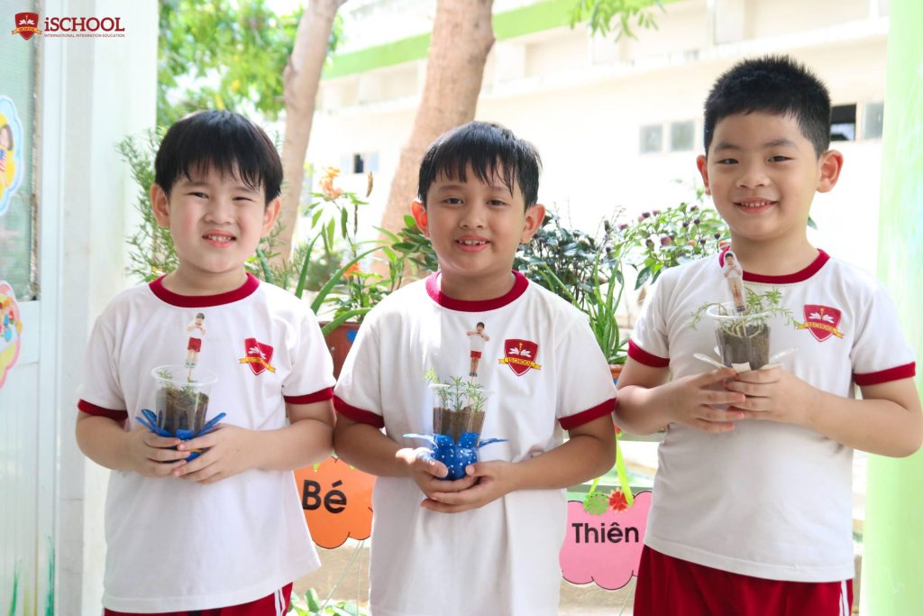 Trồng cây xanh là bảo vệ môi trường