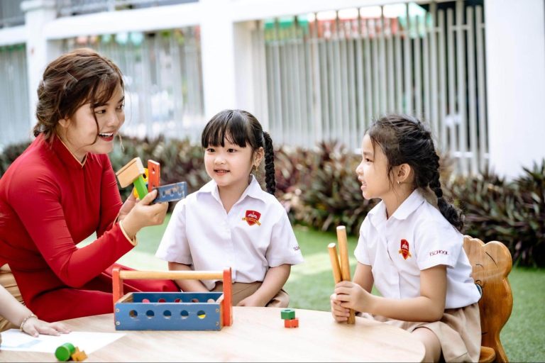 8 phương pháp dạy kỹ năng giao tiếp cho trẻ mầm non hiệu quả nhất