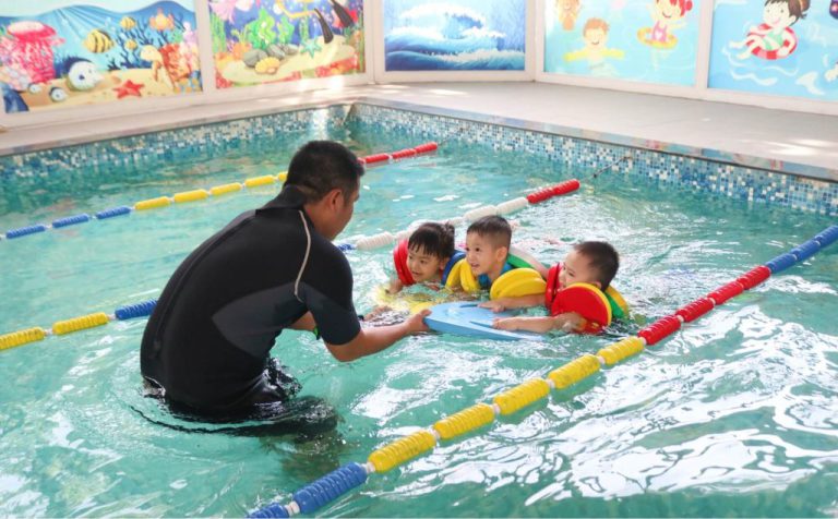 Môn thể thao tăng chiều cao - Bơi lội