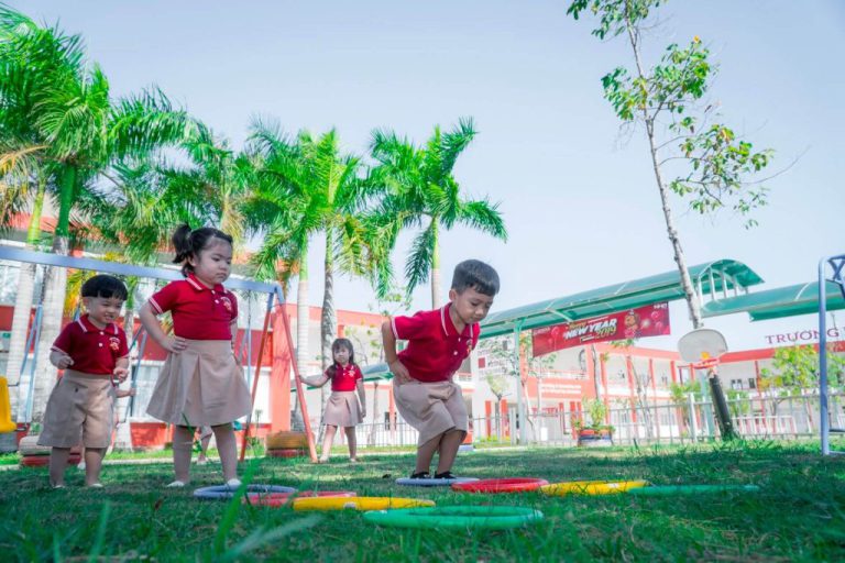 hoạt động ngoại khóa giúp học sinh phát triển tài năng