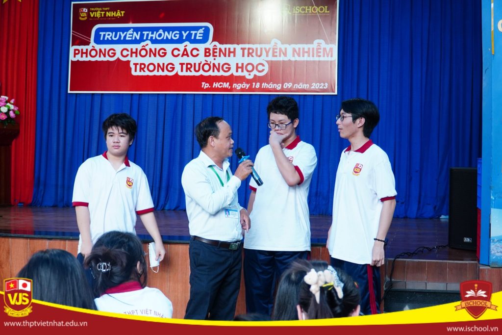 THPT Việt Nhật - Y tế học đường - Phòng chống các bệnh truyền nhiễm trong trường học