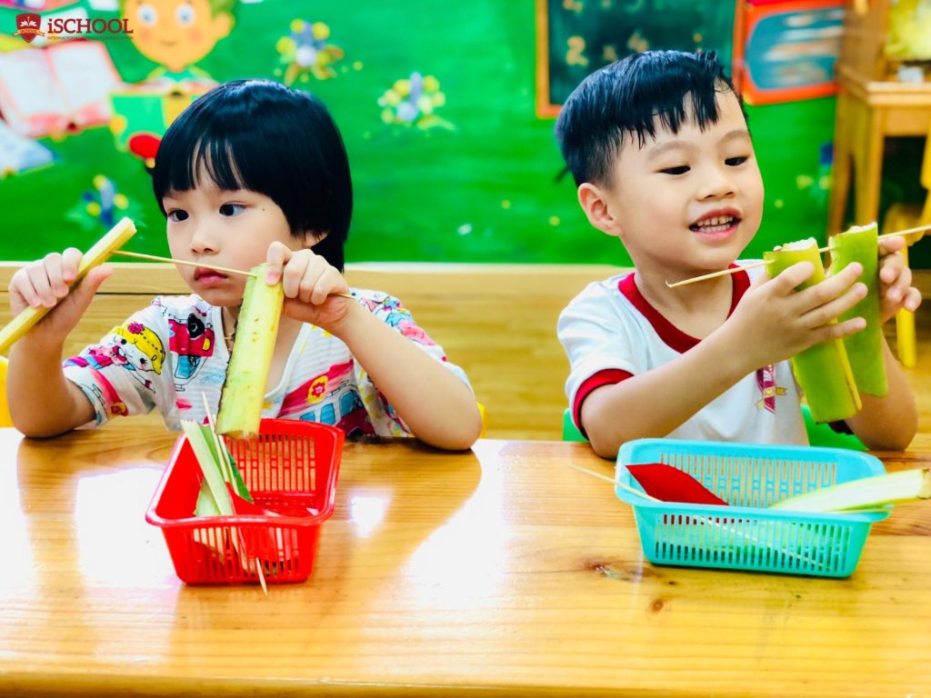 iSers hào hứng tham gia tiết học STEAM