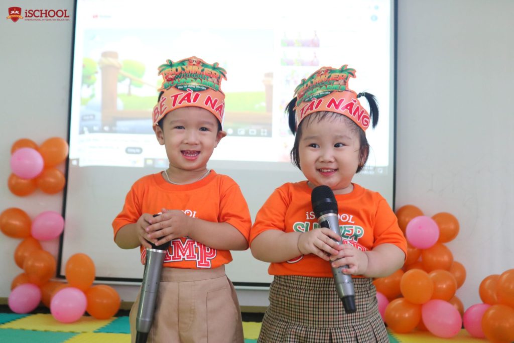 Chương trình hè cho trẻ mầm non tại iSchool Ninh Thuận hứa hẹn là một hành trình mùa hè đầy ý nghĩa, nơi các em học sinh sẽ có những trải nghiệm khác biệt và đầy ắp niềm vui nhằm bồi dưỡng cho các em về cả thể chất lẫn tinh thần.