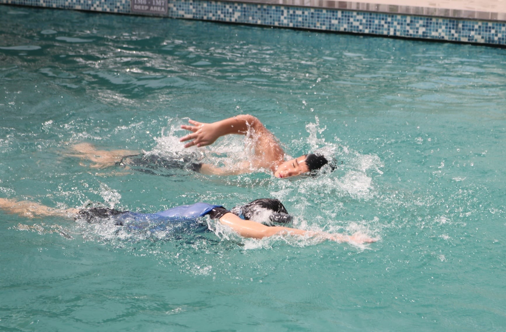 Trẻ nên học bơi để có thể tự bảo vệ mình trước những tai nạn dưới nước