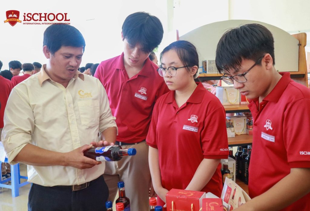 Chương trình kiến tại doanh nhân trẻ (JA) giúp học sinh tự tin và sẵn sàng đối mặt, chinh phục các thách thức trong tương lai