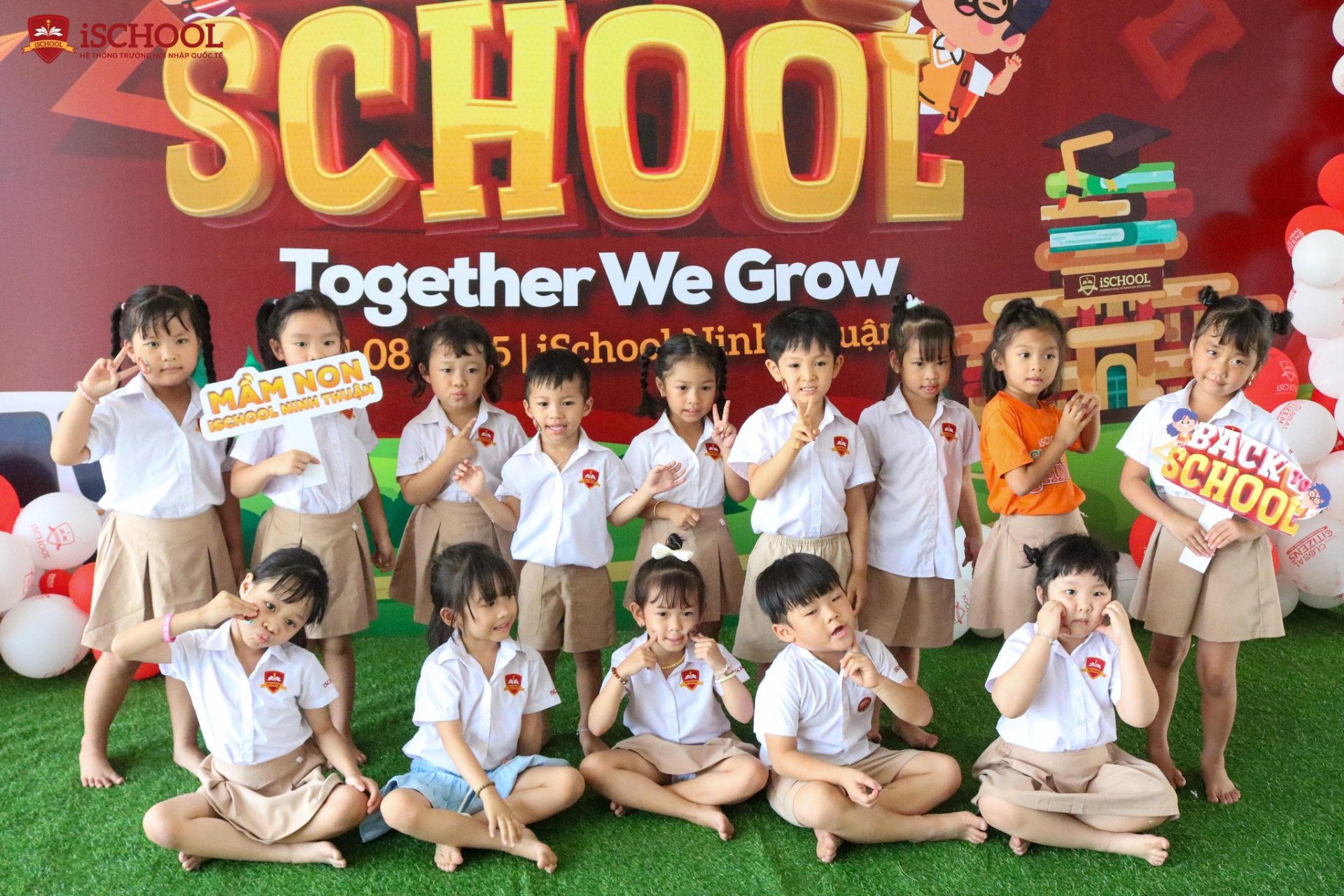 KHỐI MẦM NON – NHỮNG BƯỚC CHÂN BÉ NHỎ NGẬP TRÀN YÊU THƯƠNG KHƠI ĐẦU CHO HÀNH TRÌNH ĐỒNG HÀNH VƯƠN XA