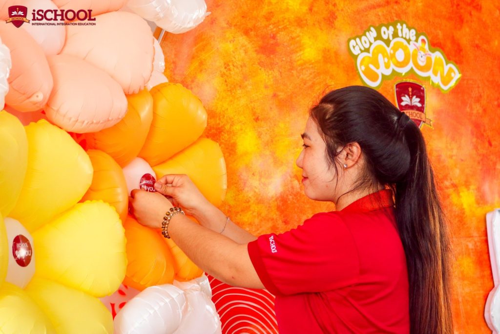 Hành trình Ánh Trăng từ ánh trăng đoàn viên đến sắc màu lễ hội