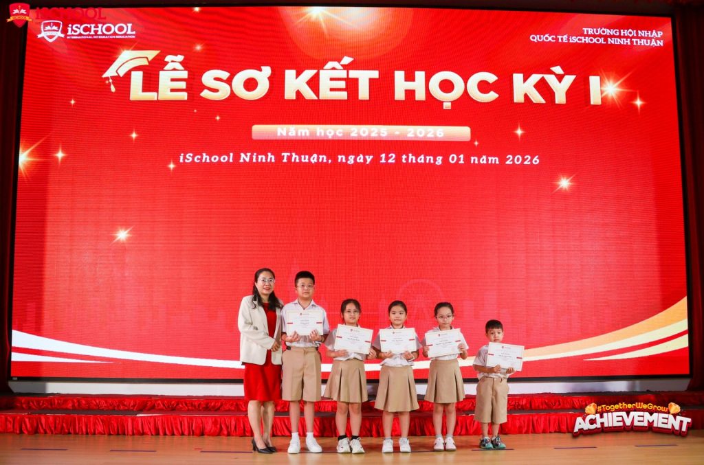 Lễ Sơ kết HKI năm học 2025-2026 Trường iSchool Ninh Thuận