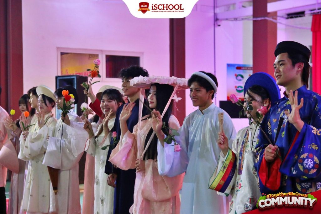 iSCHOOL NHA TRANG: NGẬP TRÀN CẢM XÚC VỚI ĐÊM VĂN NGHỆ VÀ BIỂU DIỄN THỜI TRANG – GÂY QUỸ THIỆN NGUYỆN “XUÂN YÊU THƯƠNG 2026”