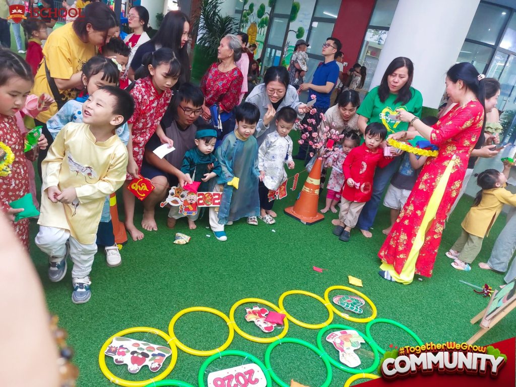 Gian hàng ngày Tết tại Lễ hội Xuân iSchool Ninh Thuận