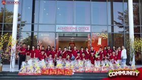 Học sinh và phụ huynh chia sẻ khoảnh khắc yêu thương trong chương trình Xuân Yêu Thương 2026