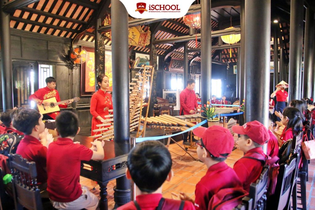 iSCHOOL NHA TRANG: TỔ CHỨC BUỔI TRẢI NGHIỆM TẠI HỘI QUÁN VỊNH NHA TRANG DÀNH CHO CÁC iSERS KHỐI 3