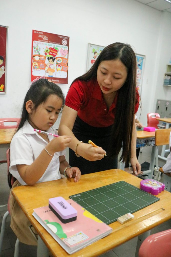 Con bắt đầu hình thành tính tự lập