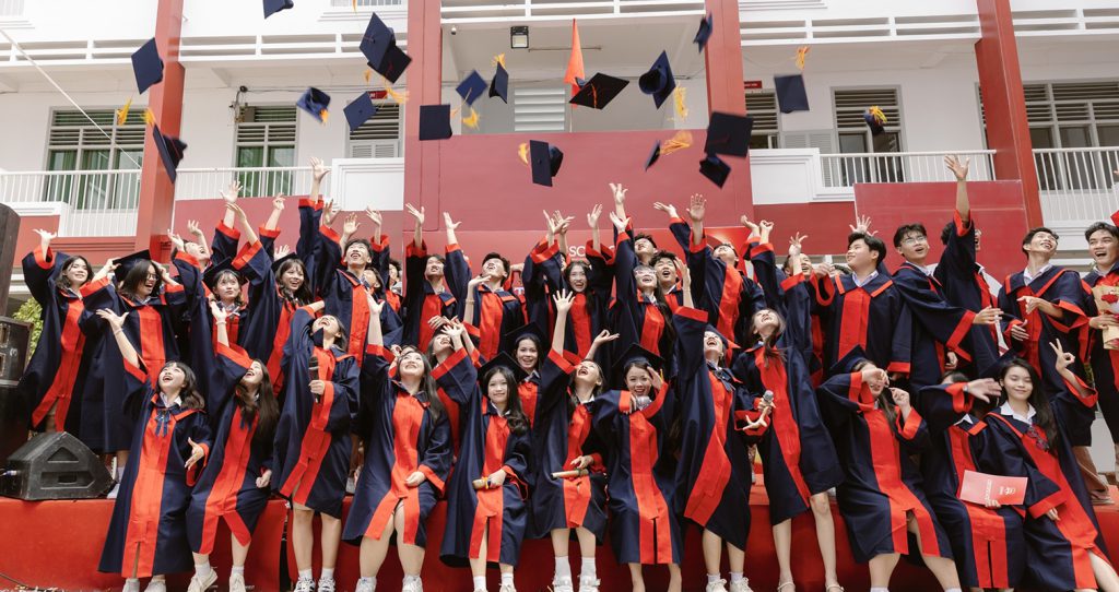 iSchool Nha Trang